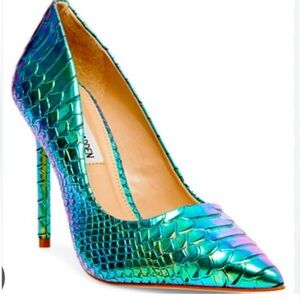 Steve Madden Mermaid Scale Pumps